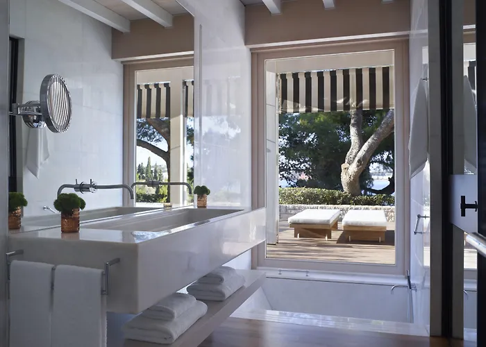 Four Seasons Astir Palace Hotel Athens